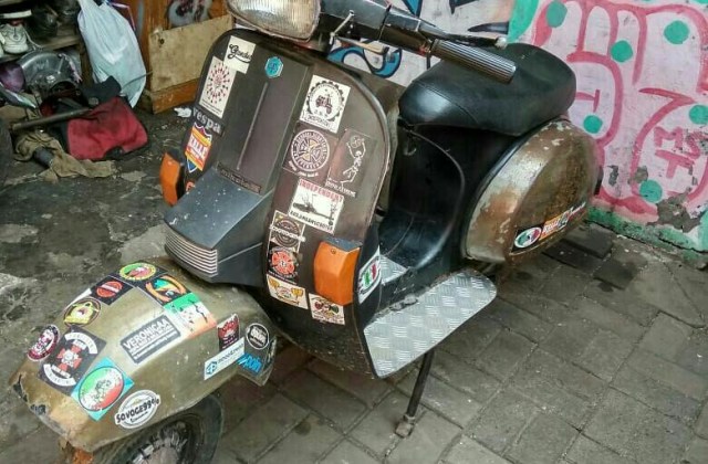 Vespa Px Kalengan
