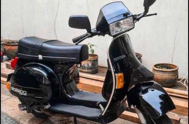 Vespa Excel 200 Langka
