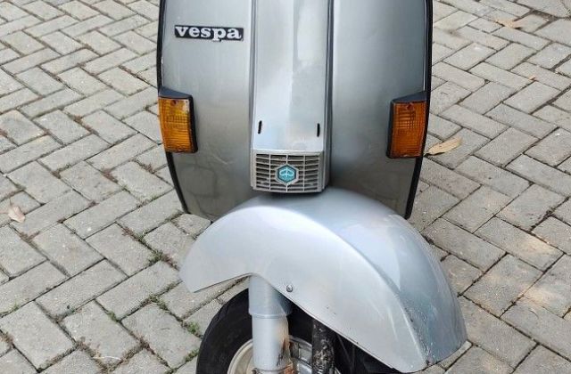 Vespa Exclusive 2 Modif Retro
