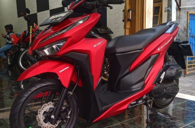 Honda Vario 150 Cc Merah
