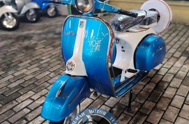 Vespa Astuti
