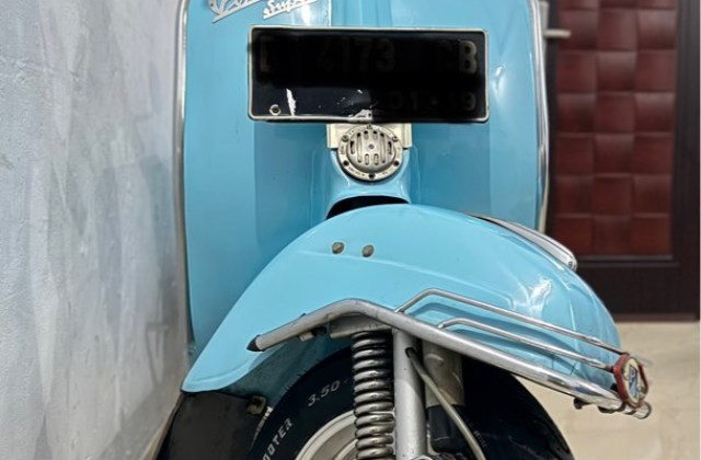 Vespa Bajaj Super
