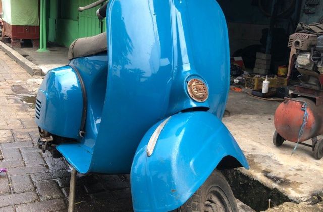 Vespa Super 72 Original
