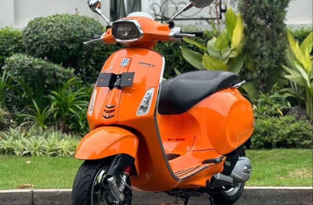 Vespa Sprint Orange Modif
