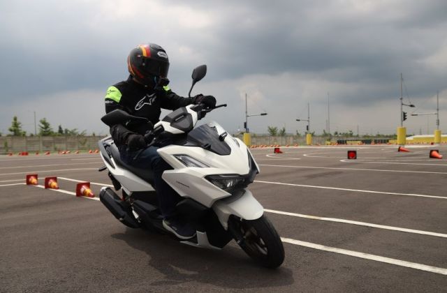 Honda Vario 160 Vs Vario 150
