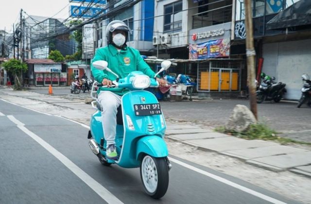 Vespa Telur Asin
