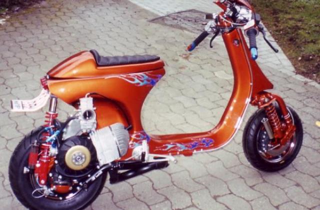 Vespa Modifikasi Keren
