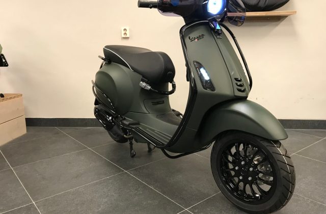 Vespa S Sprint
