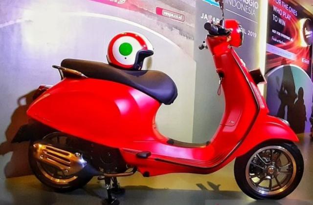 Vespa I Get 150
