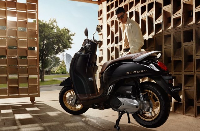 Berapa Harga Scoopy Stylish 2021
