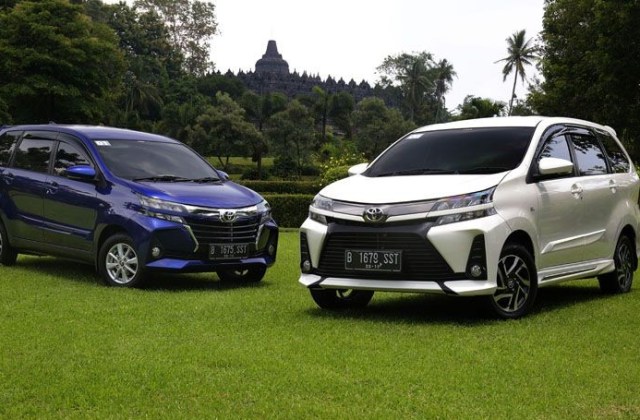 Kelebihan Honda Mobilio Dibanding Avanza
