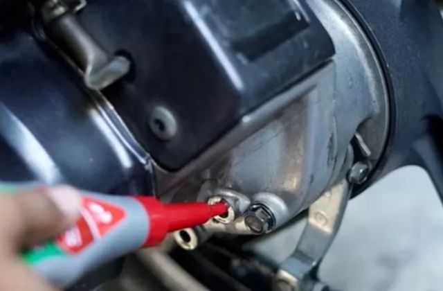 Cara Mengetahui Oli Motor Matic Harus Diganti
