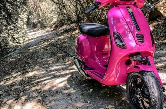 Vespa Pink Candy
