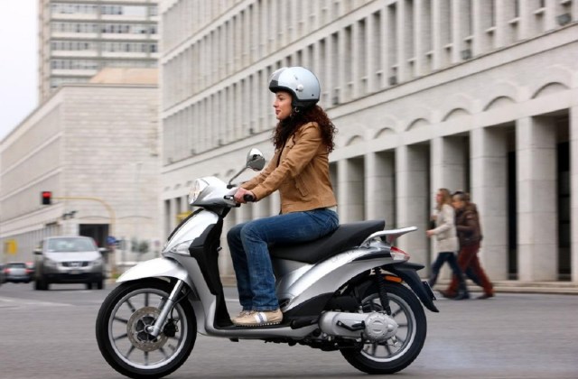 Vespa Liberty 100
