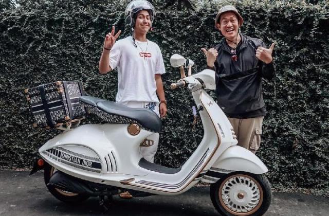 Vespa Matic 946
