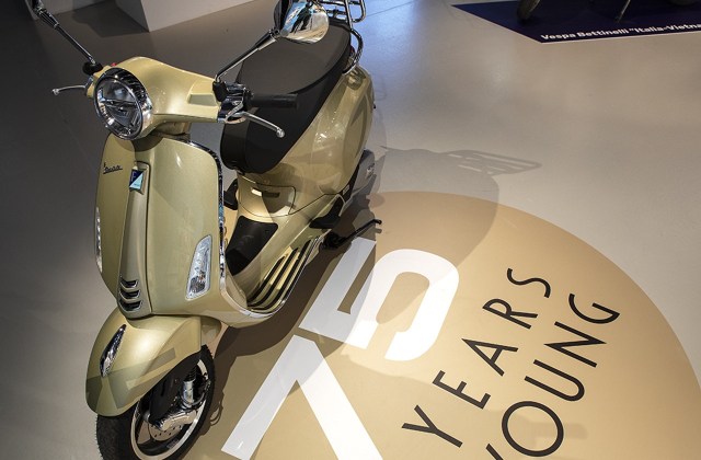Harga Vespa Primavera 75th Anniversary
