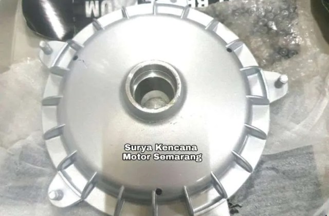 Tromol Depan Vespa Excel
