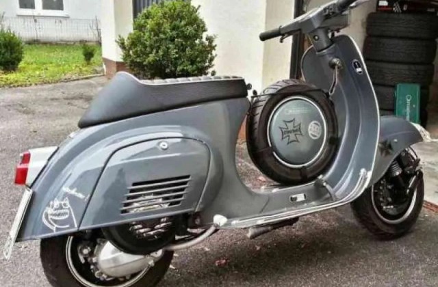 Nardo Grey Vespa
