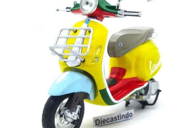 Vespa Rainbow
