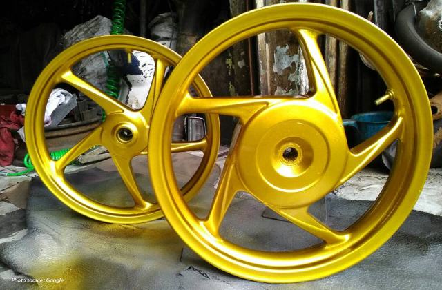 Warna Velg Yang Cocok Untuk Motor Hitam Doff
