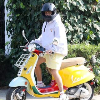 Vespa Sean Wotherspoon Harga
